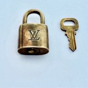 Louis Vuitton Lock with Key # 302